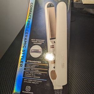 Conair Compact pro Ceramic Styler